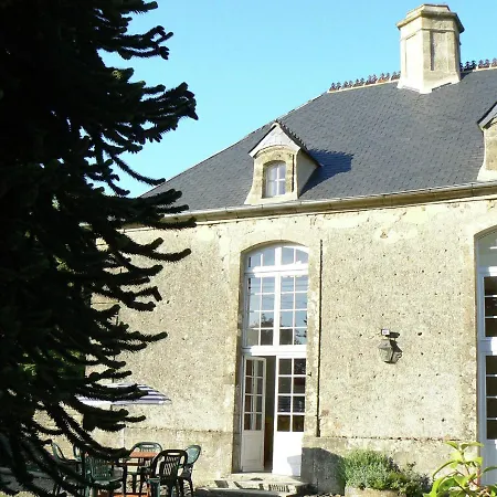 Holiday home Elegant With Garden Near Beaches