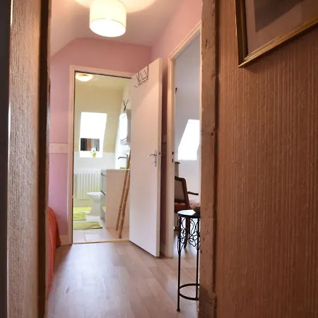 Holiday home Elegant With Garden Near Beaches