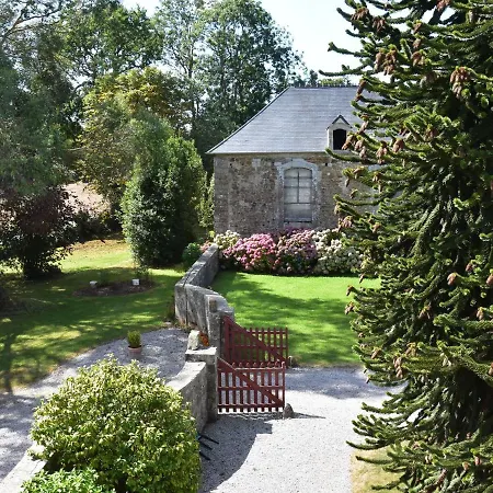 Holiday home Elegant With Garden Near Beaches