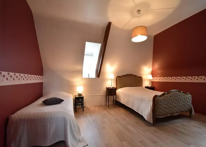 18th-century Normandy * Валонь